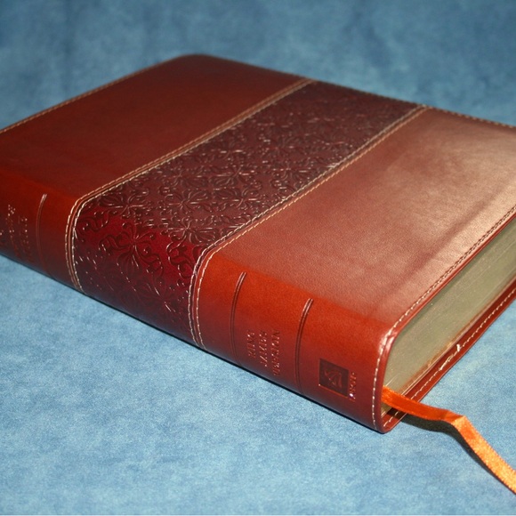 Barbour KJV Journaling Bible - Picture 3 of 6